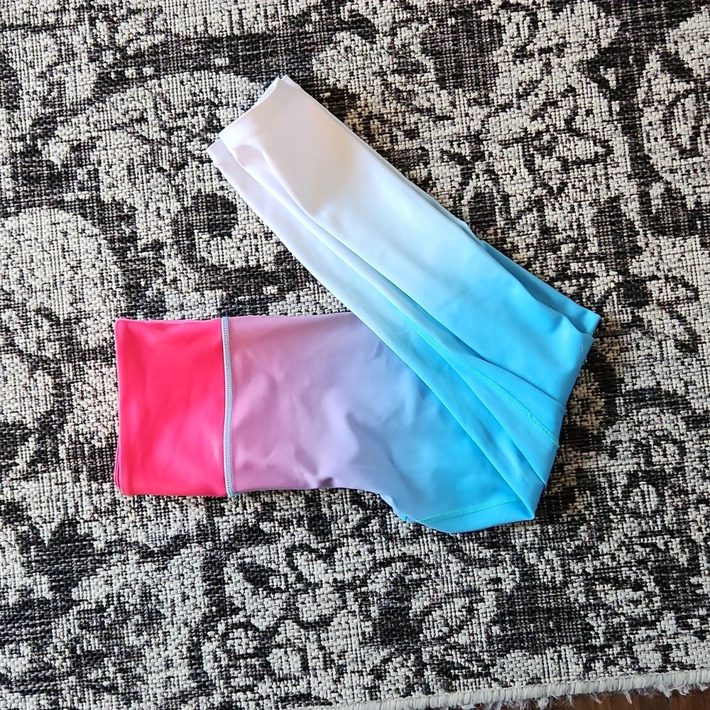 Zyia firecracker light n tight leggings size M 6-8